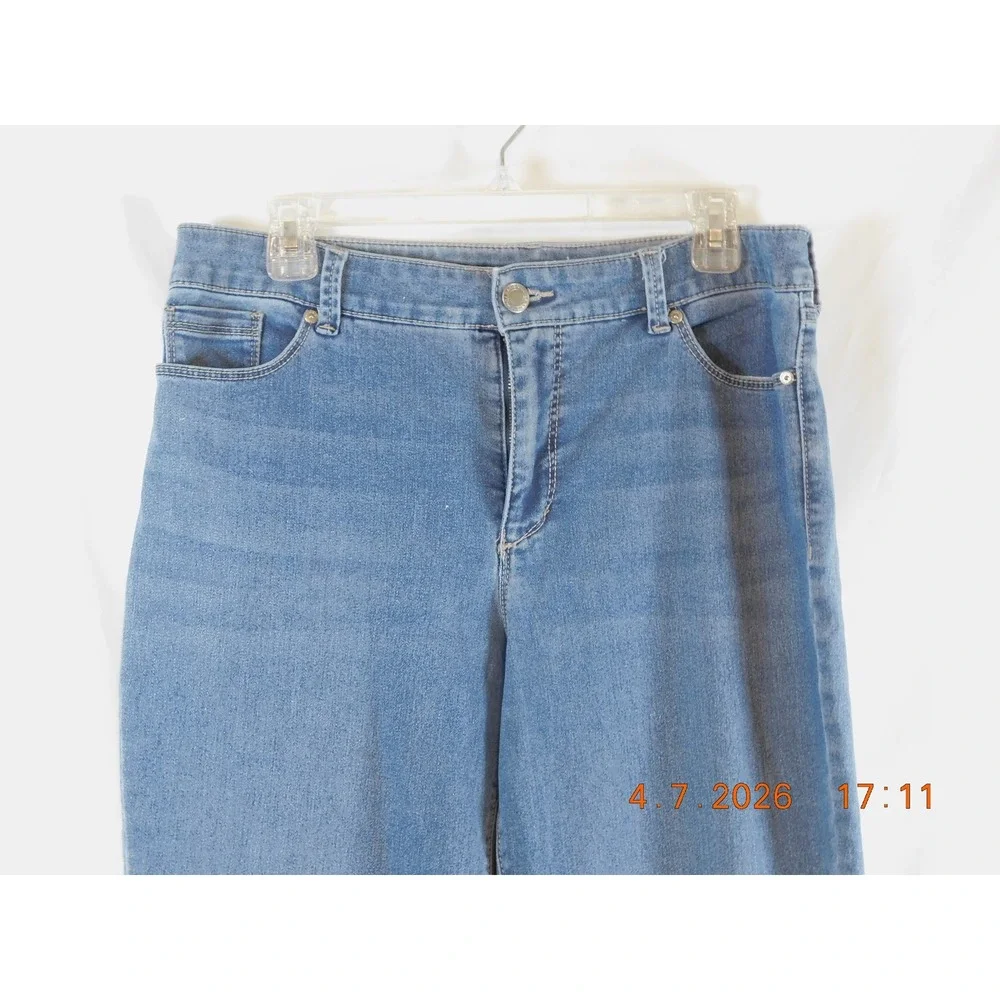 Bandolino Mandie Straight Leg Jeans Womens 10 Medium‎ Wash Blue Denim Pants